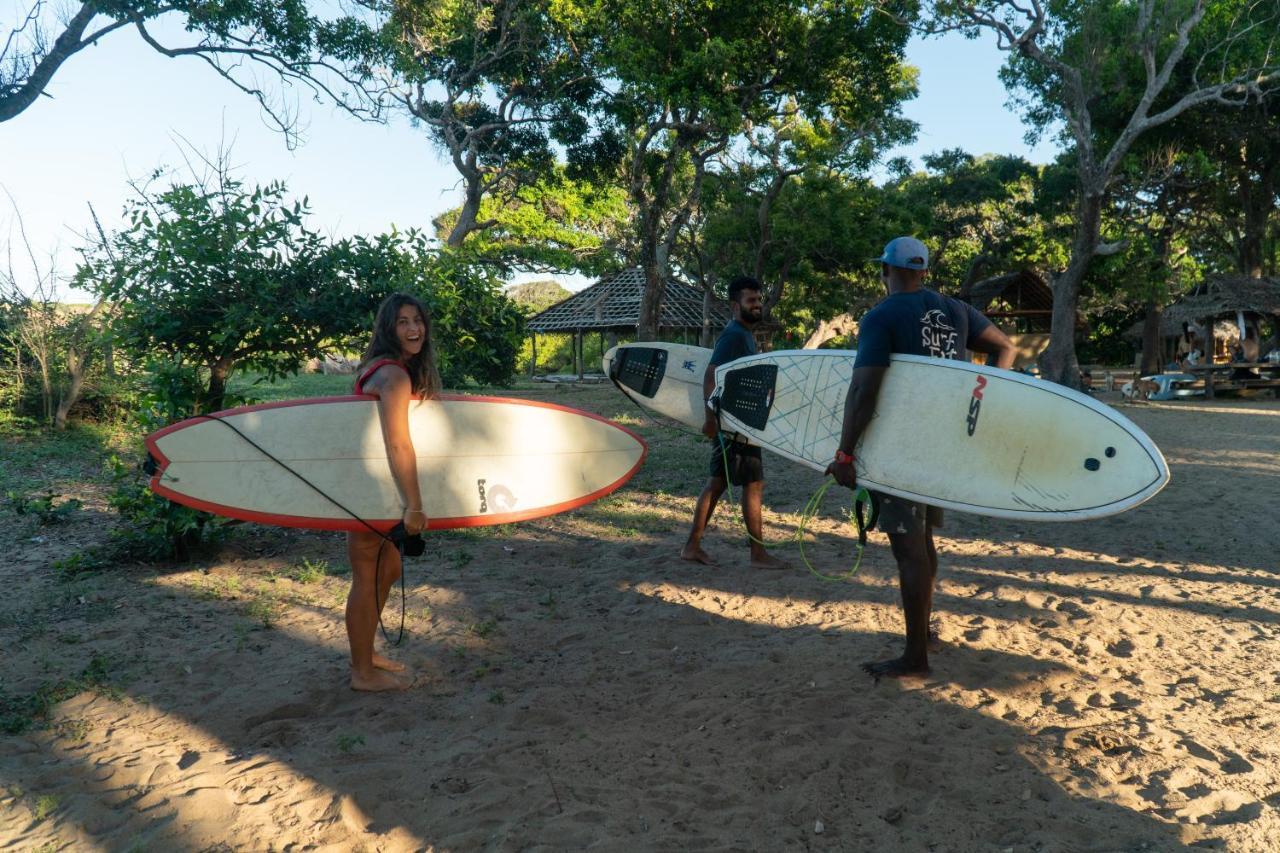 Отель Surf & Yoga Аругам Экстерьер фото