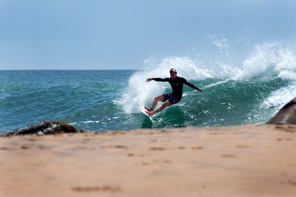 Отель Surf & Yoga Аругам Экстерьер фото